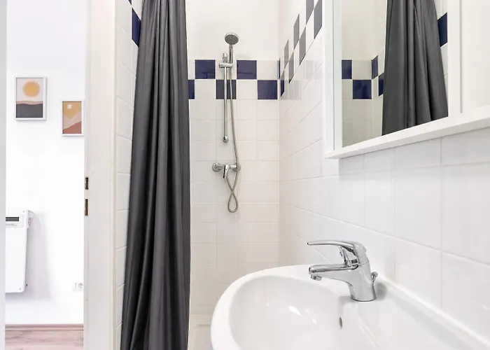 Modern & Cozy 2br Excellent Connectivity Apartamento *